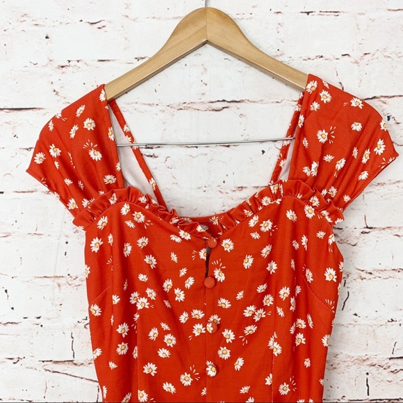 Finders Keepers Mae Daisy Mini Dress Size 4 Milkmaid - Picture 12 of 12